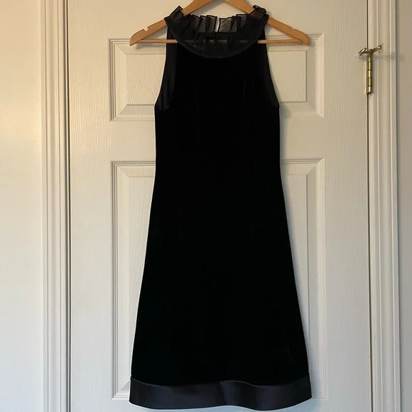 Kay Unger | Dresses | Perfect Little Black Dress Kay Unger Black Velvet  Dress Size 4 | Poshmark